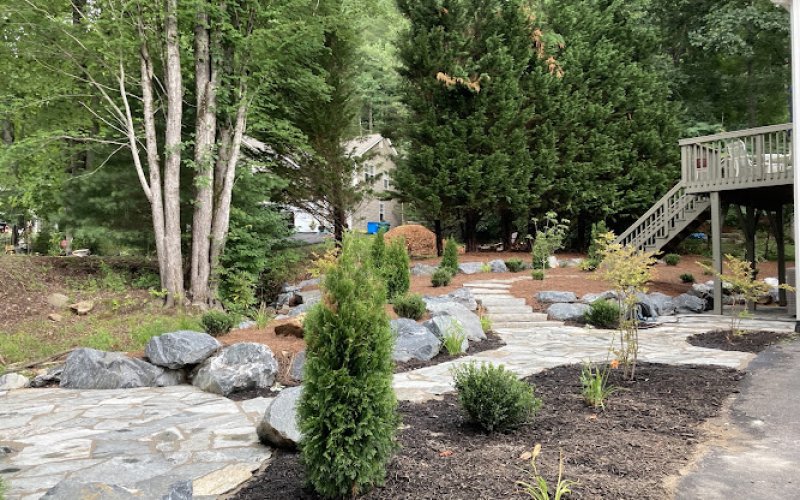 Greenscapes Landscaping & Retaining Walls