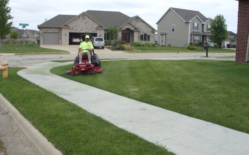 Peoria Lawn