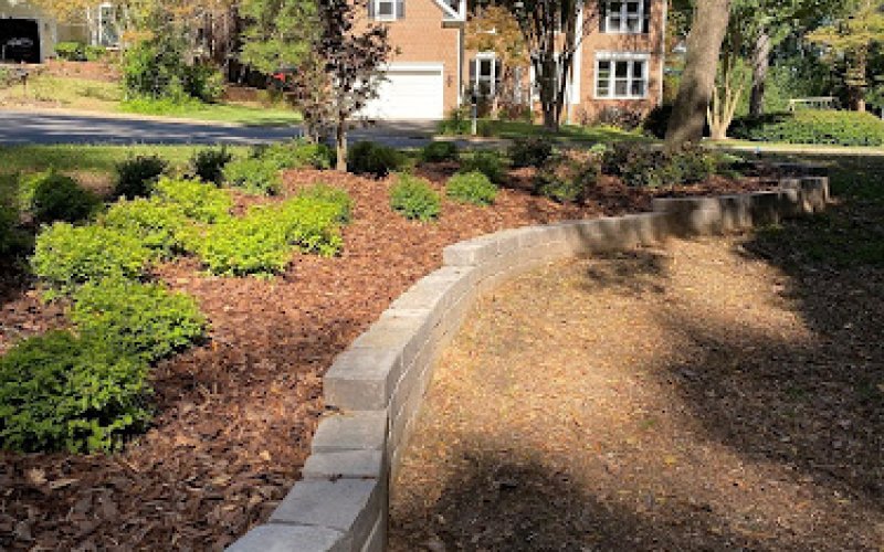 Ponti Landscapes Inc