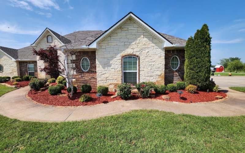 Mario Saenz Landscaping Design | Fort Smith Lawn Care, Sod, Tree Cutting, Hardscaping