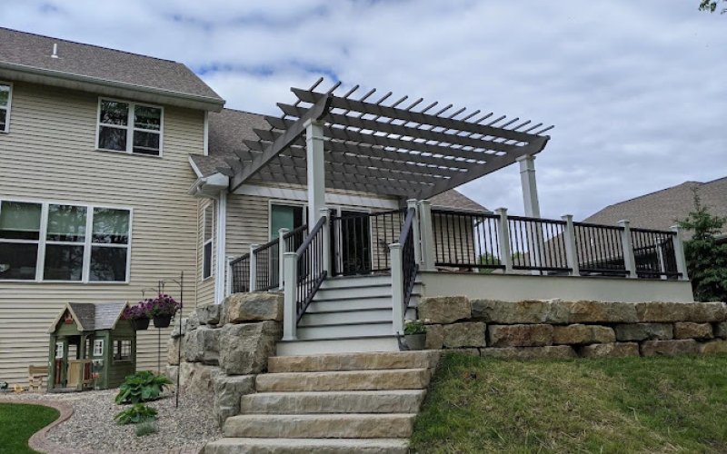 Dave Van Rite Construction, LLC - Creative Decks & Landscaping