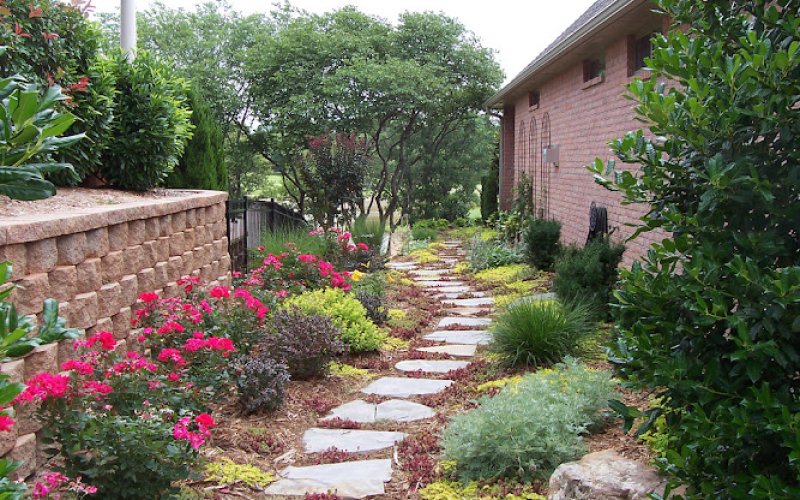 Giant Landscape, LLC