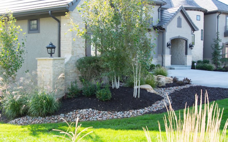 MW Lawn & Landscape, Inc - Lawn Care in Olathe, KS