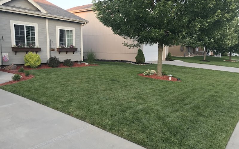Heartland Lawns