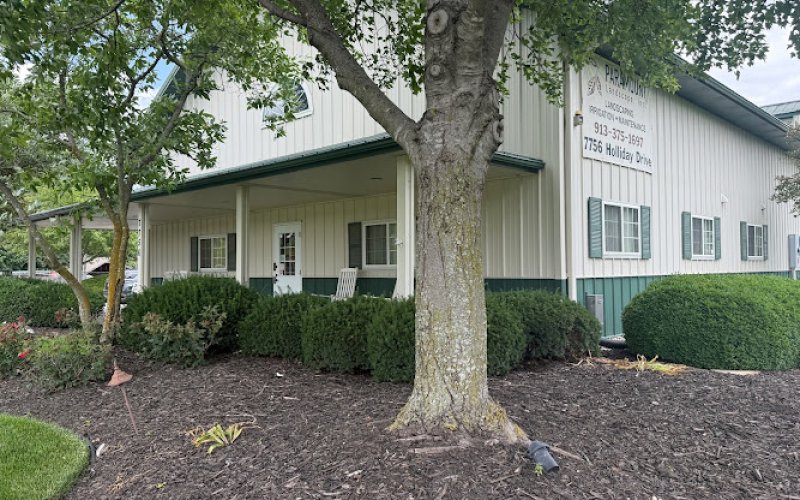 Paramount Landscape Inc