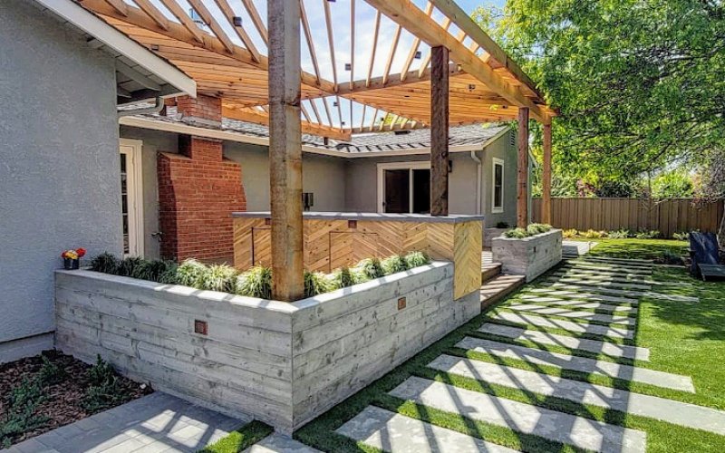 Water and Earth Landscape Design