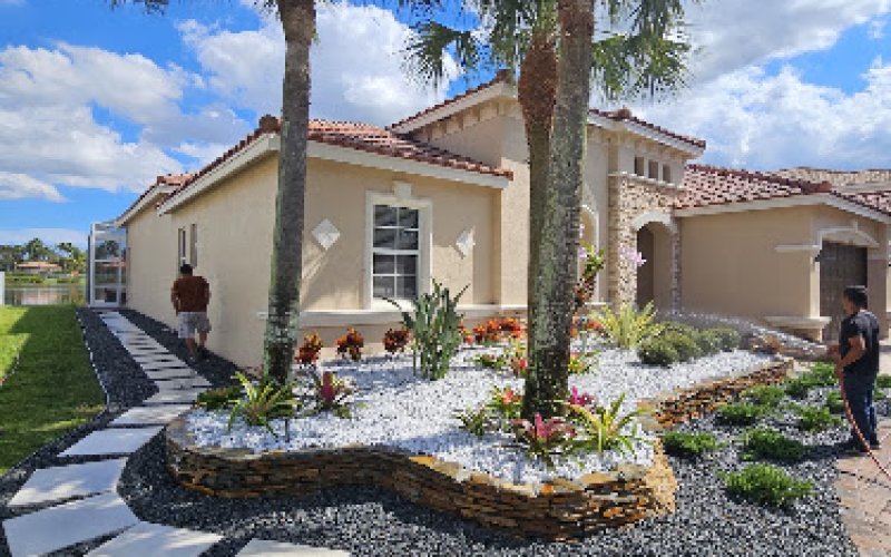 Lorenzo Landscaping, Inc